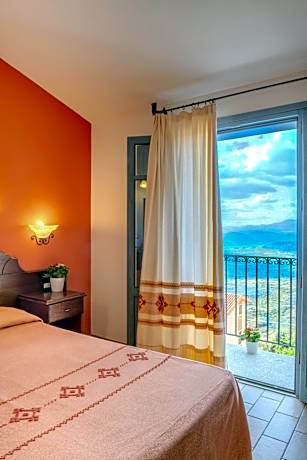 Double Room with Mountain View