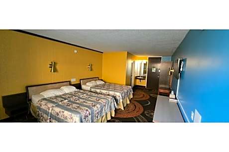 2 Queen Bed Smoking