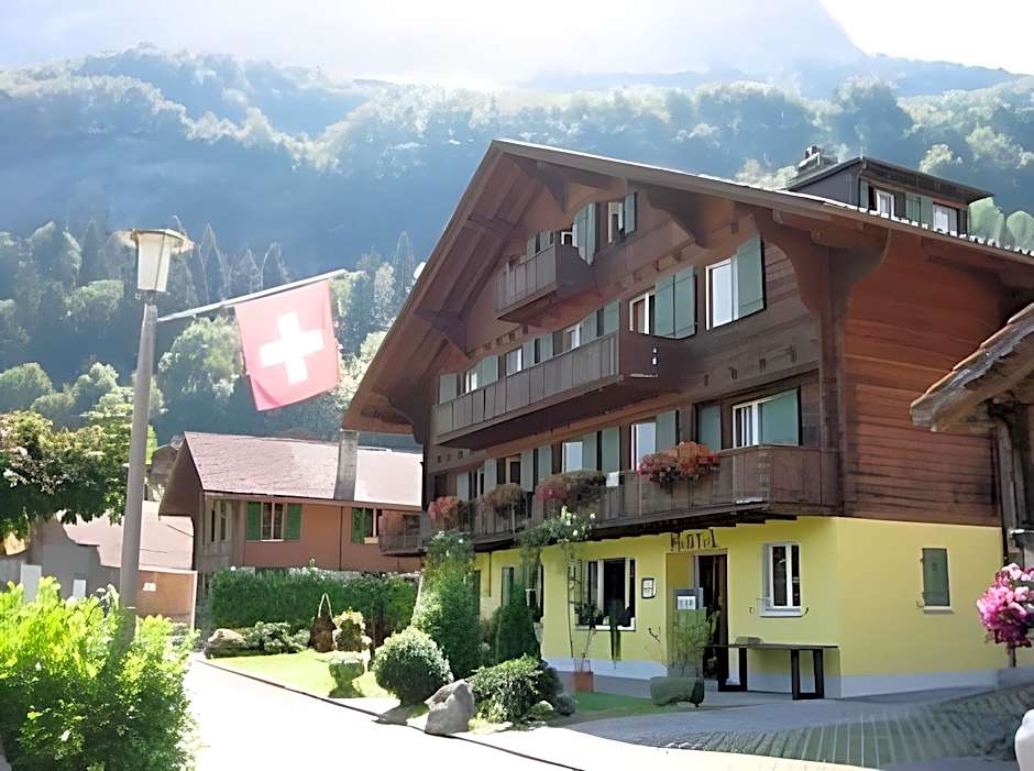 Lake Lodge Hostel
