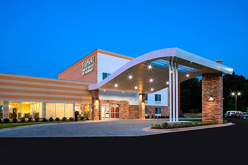 Photo 1 of 21 of Fairfield Inn & Suites by Marriott Batesville