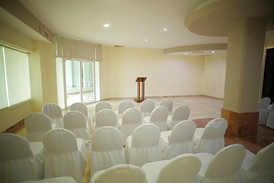 Days Inn by Wyndham Tuxtepec