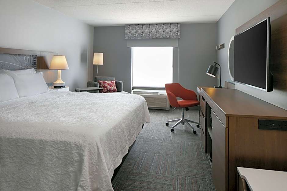 Hampton Inn By Hilton Dubuque