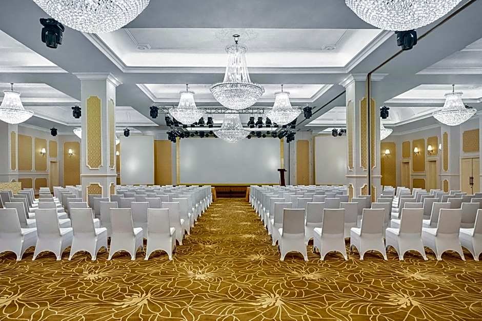 Four Points by Sheraton Lang Son