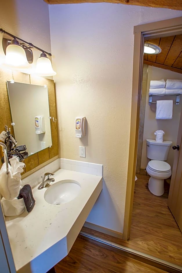 Chama Trails Motel