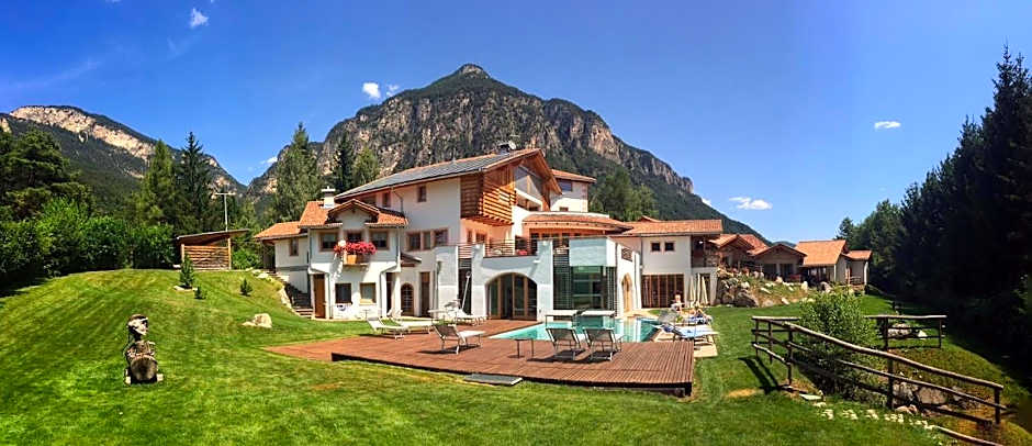 Castelir Suite Hotel