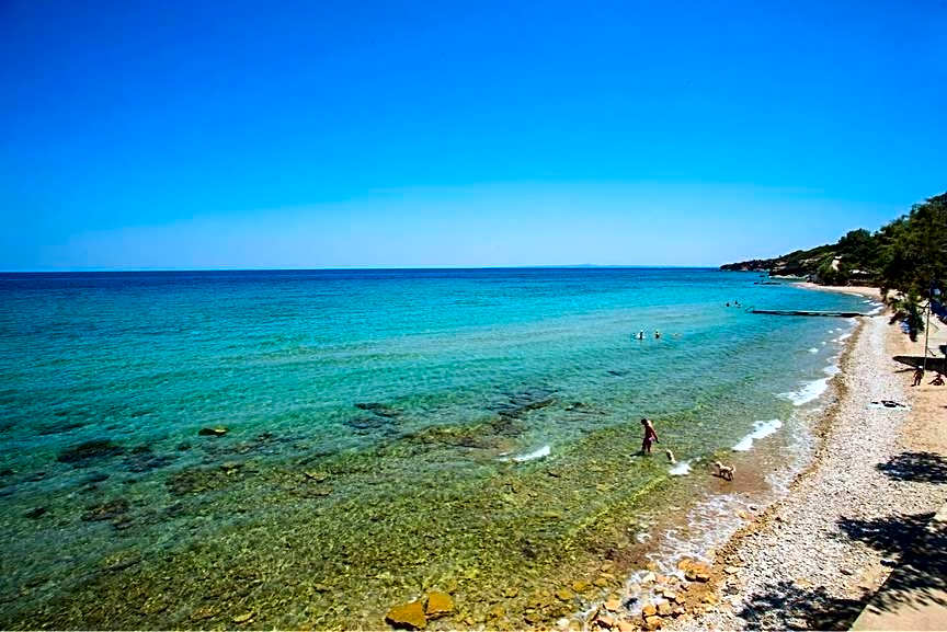 Amboula Beach Apartments