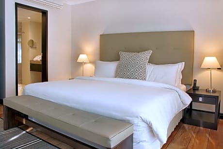 Superior King Bed