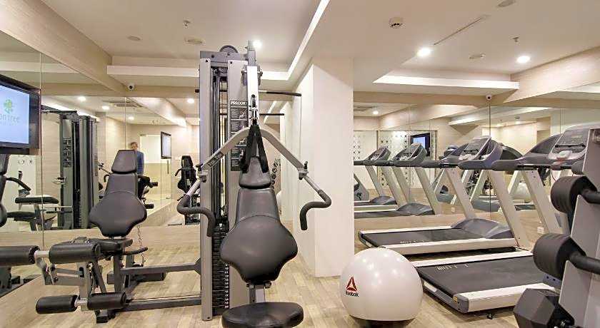 Lemon Tree Hotel Banjara Hills