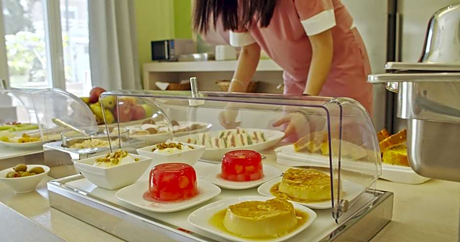 Waterlily Hotel Apartments