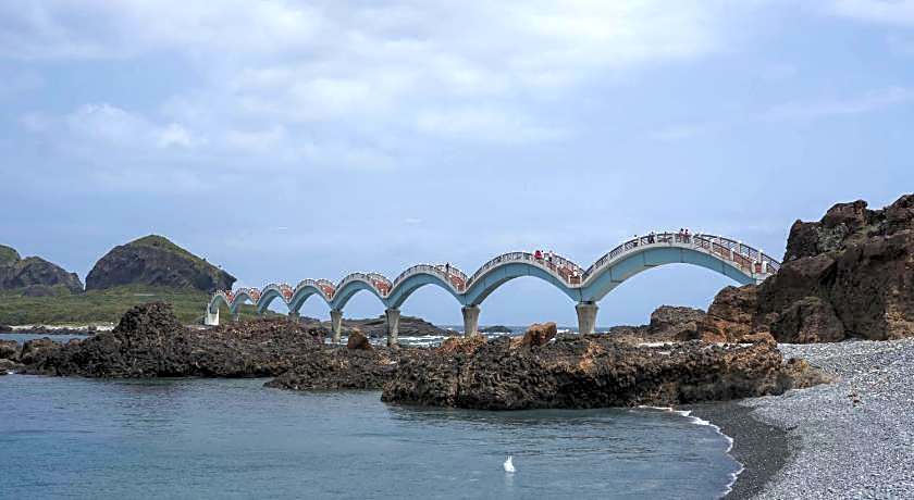 Dulan The Travel Bug Bistro Inn