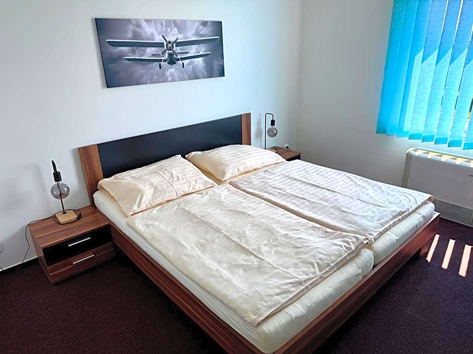 Hotel CAVOK letiště Příbram