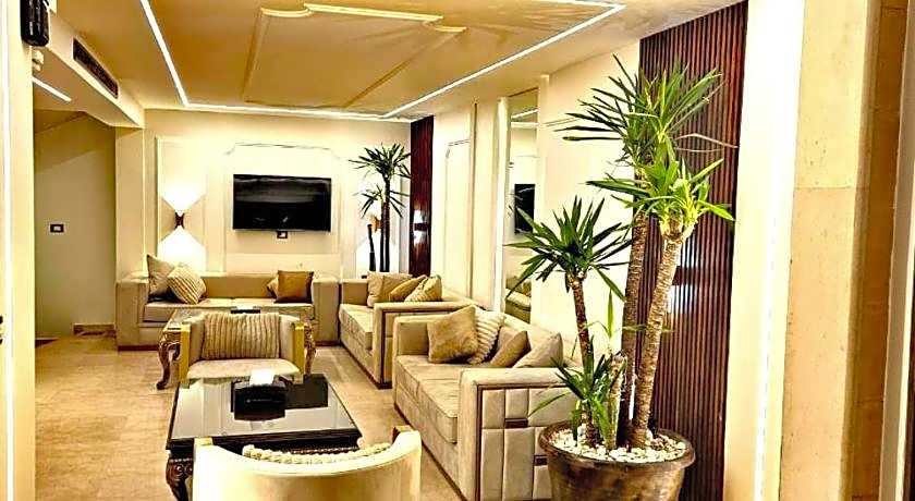 Queens Suite Hotel