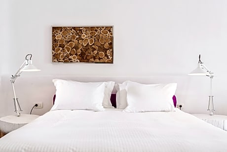 HONEYMOON OUTDOOR PRIVATE JACUZZI