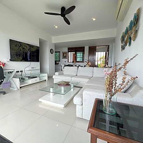 King Suite with Ocean View