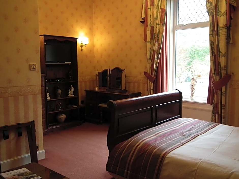 Ardlui Hotel