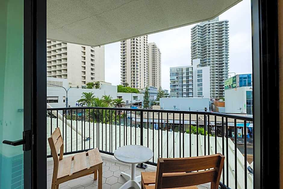 Bunk Surfers Paradise 18-35 Backpacker Hostel