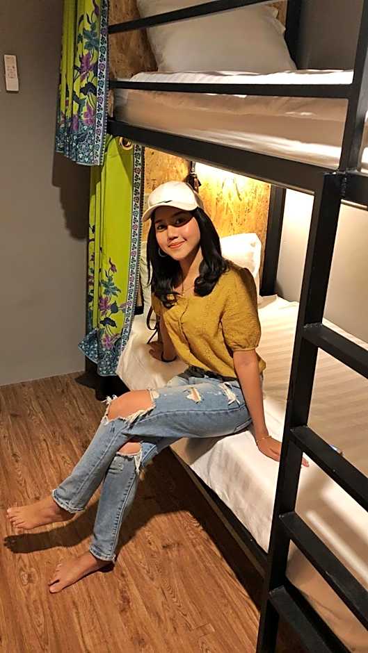 OK CHIC PHUKET HOSTEL