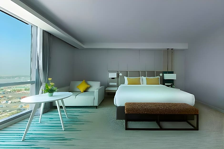 Zealax Hotel & Residence