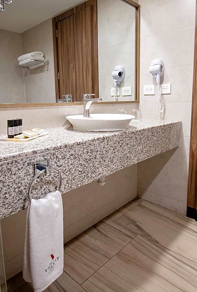 Hotel Velvet Plaza