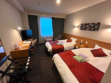 Standard Twin Room - Non-Smoking