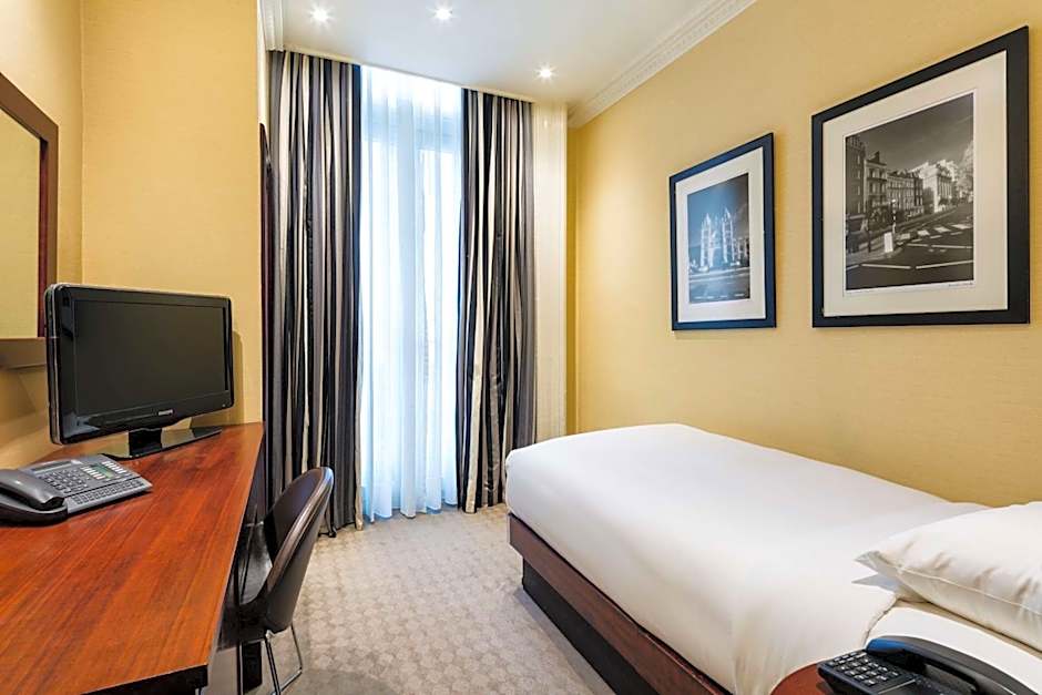 Radisson Blu Hotel, London South Kensington (formerly Vanderbilt)