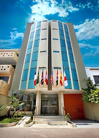 Embajadores Hotel