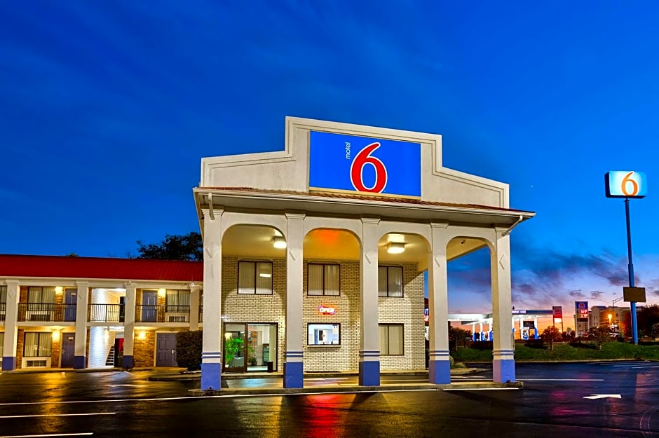Motel 6-Cookeville, TN