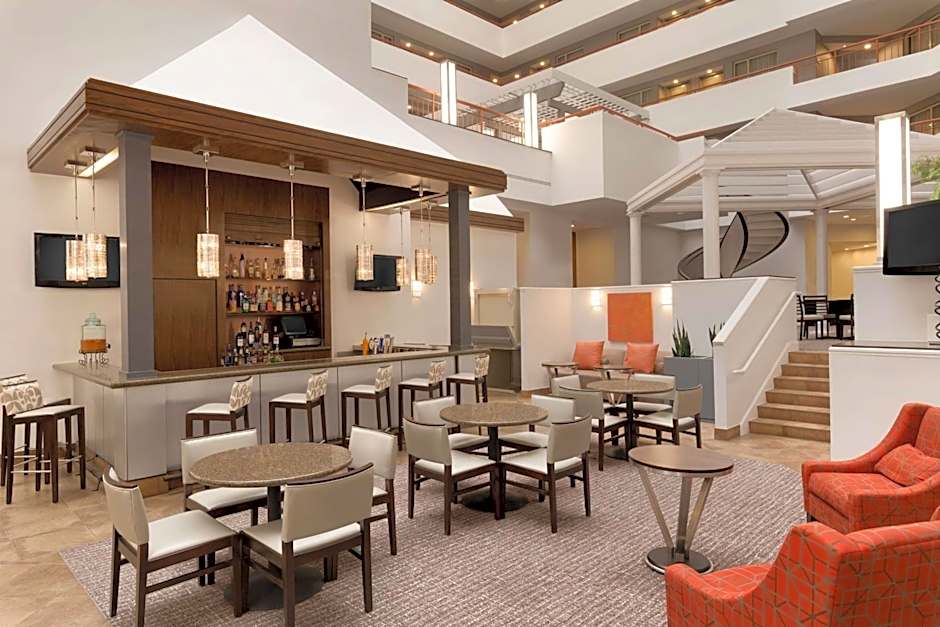 Embassy Suites by Hilton Baltimore-At BWI Airport