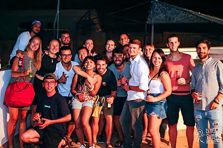 Black Swan Hostel Sevilla