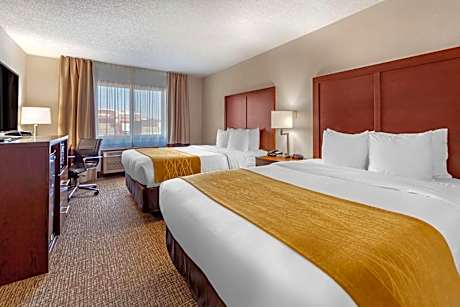 Deluxe Queen Room with Two Queen Beds - Non-Smoking