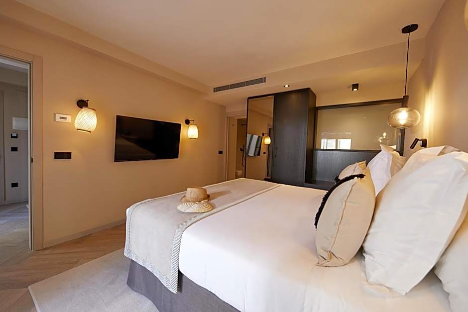 Belle Marivent Mediterranean Petit Hotel