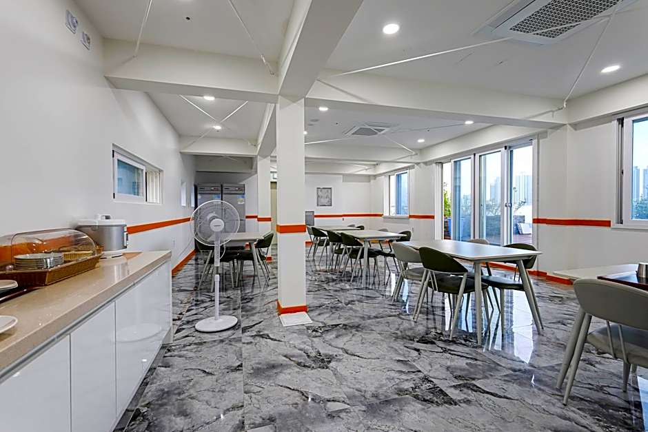 Gimhae City Hotel