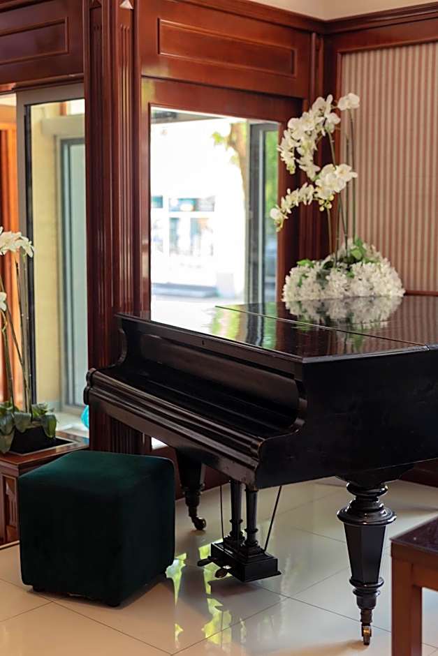 Hotel Bristol