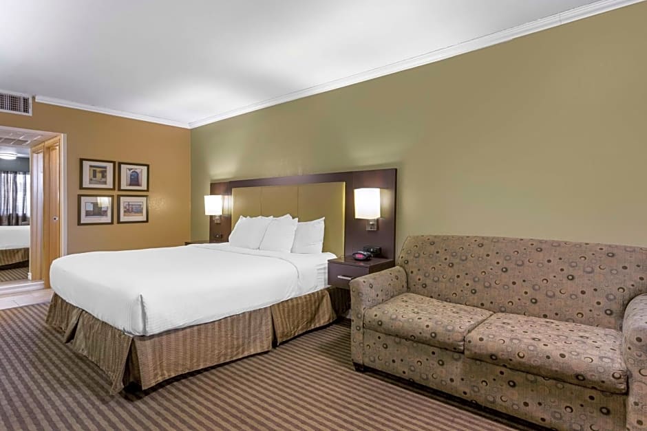 Best Western Royal Sun Inn & Suites