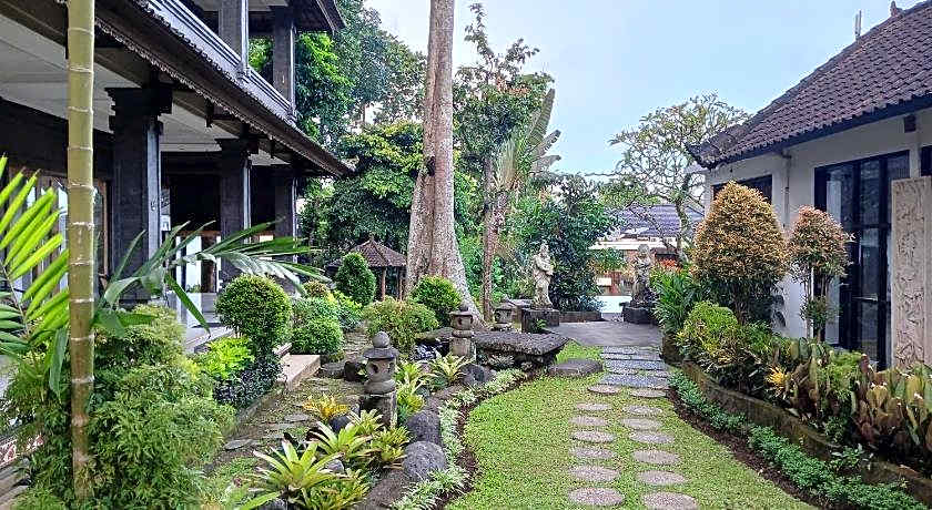 Liyer Spirit House                                                                              