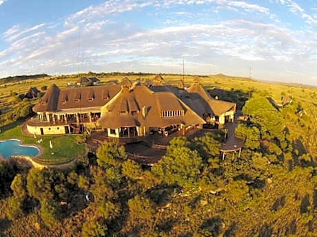 Letsatsi Game Lodge