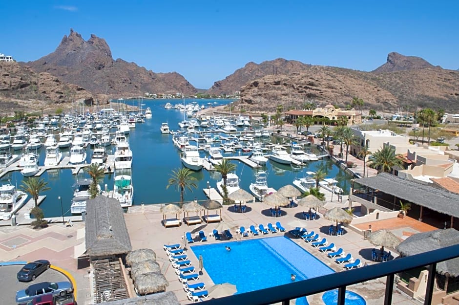 Marinaterra Hotel & Spa