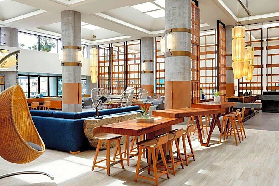 Westdrift Manhattan Beach, Autograph Collection by Marriott