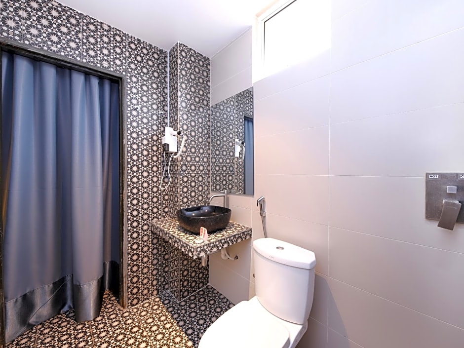 Raintree Boutique Hotel