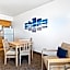 Beach House Inn & Suites