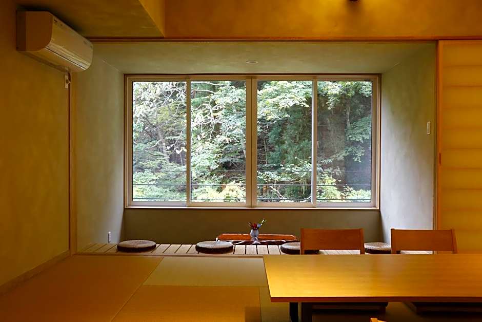 Hinatamikan