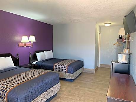 Standard Double Room with Two Double Beds - Smoking