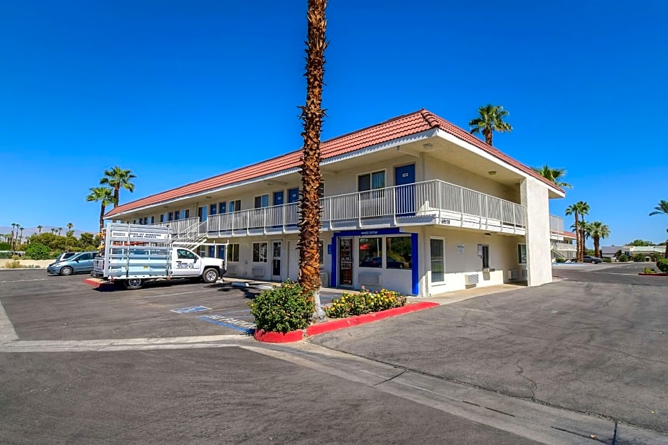 Motel 6 Palm Springs - Rancho Mirage