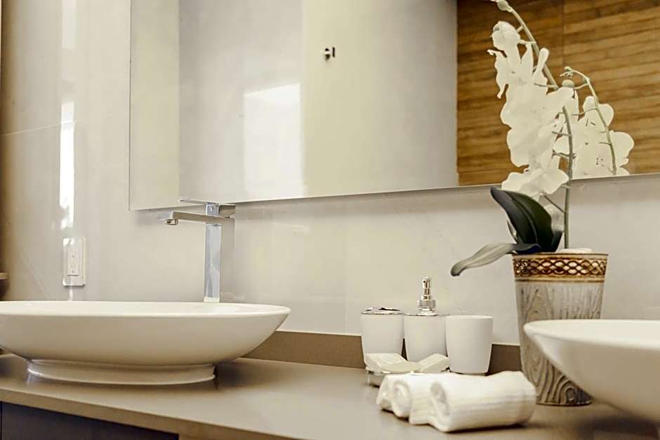 Fabulous & Exclusive Apartments With Sea View Pool BBQ Garden