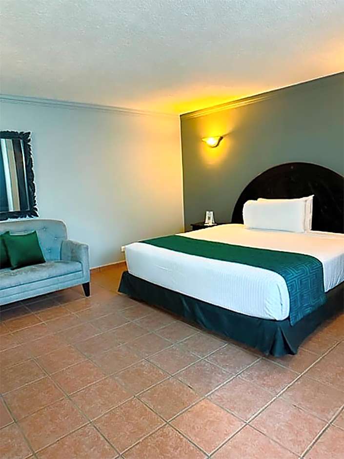 InHouse Select Hacienda Tres Rios