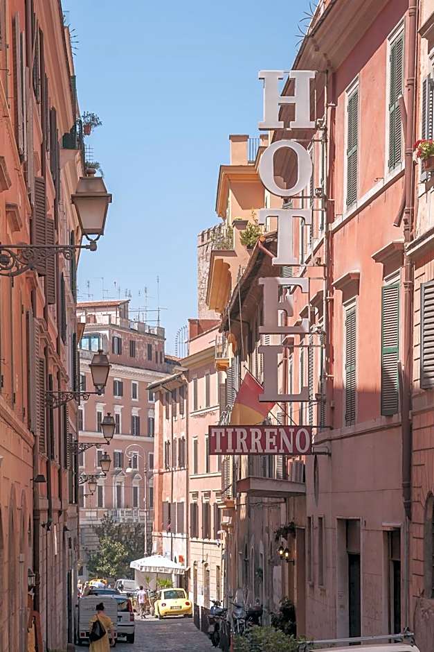 Hotel Tirreno