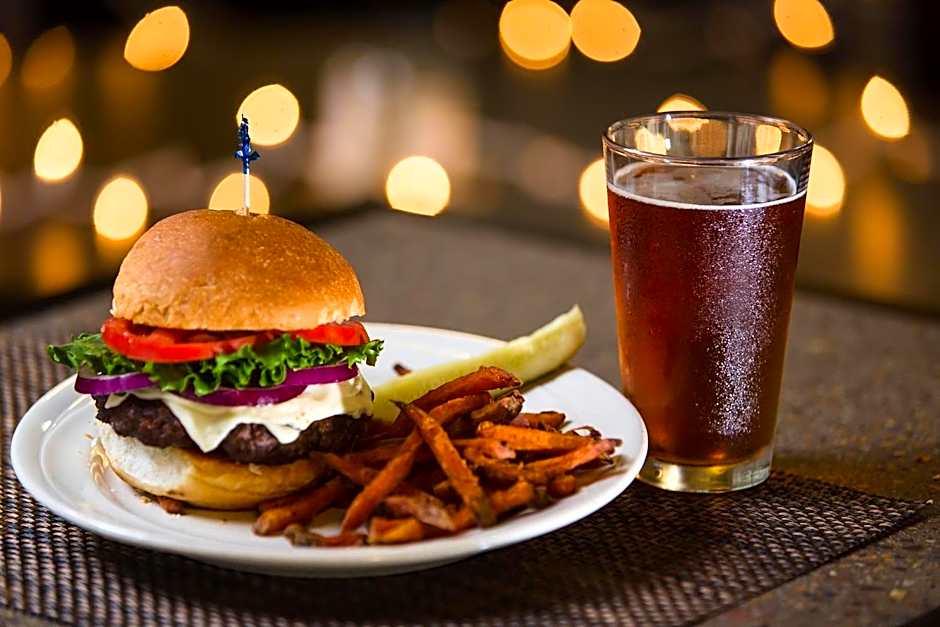Holiday Inn Wilkes Barre - East Mountain By IHG