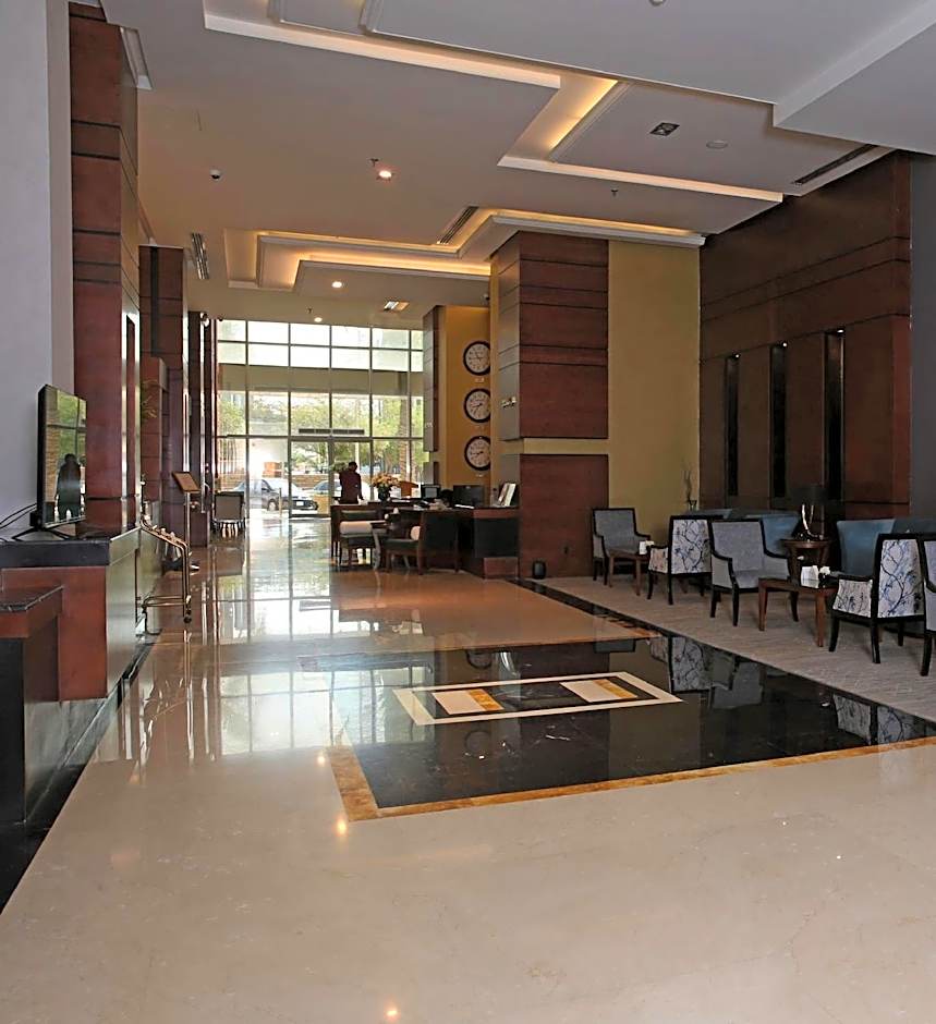 Qaser Alhamra Hotel Riyadh