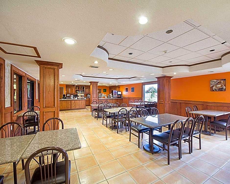 Shary Inn and Suites