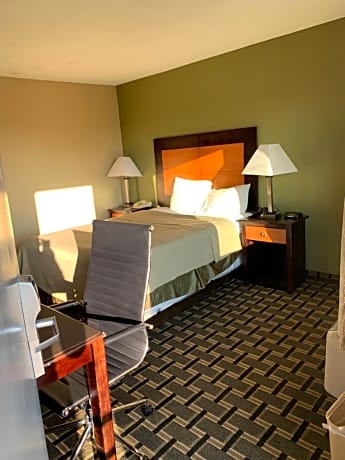 Queen Room